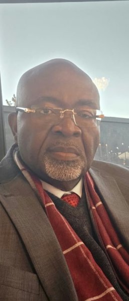 Dr Richard Mayoyo